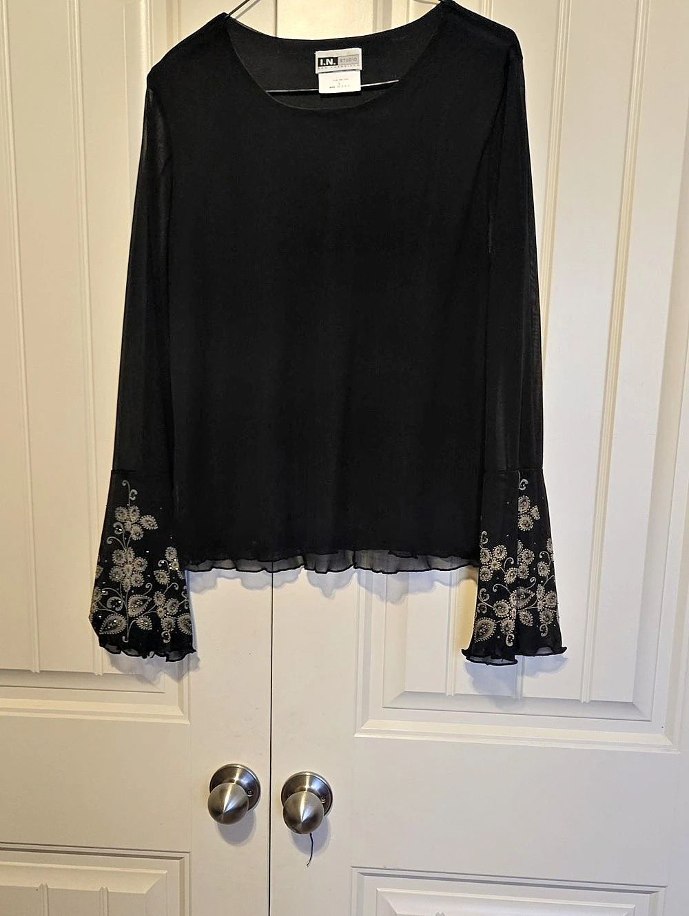 Large.N. Studio Long Sleeve Blouse
